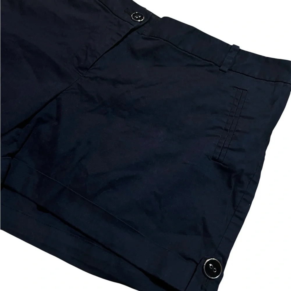 The Limited Black Roll-Cuff Shorts Size 8 - Picture 3 of 5
